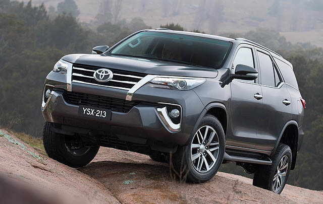 Toyota Recall Innova dan Fortuner Terkait Selang Vacum Rem 