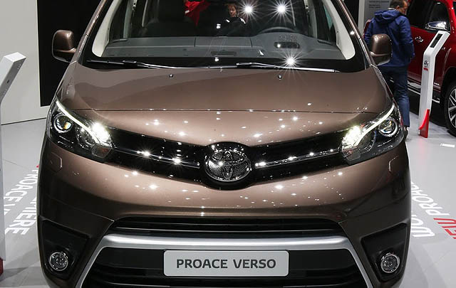 MPV Terbaru Toyota Proace Verso Diluncurkan  