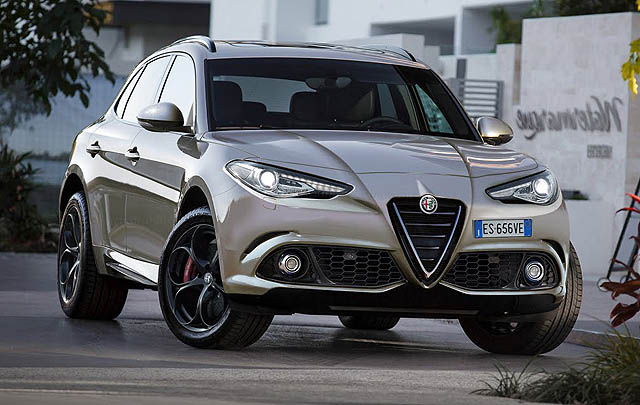 Alfa Romeo Stelvio SUV Siap Debut di Los Angeles Show 2016