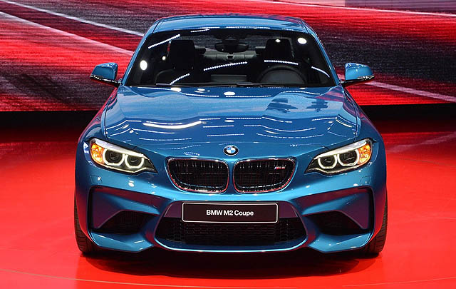BMW M2 Resmi Debut di Detroit Motor Show 2016  