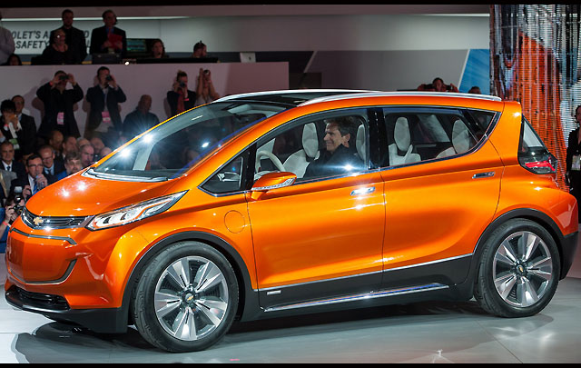 Chevrolet Bolt EV Debut di Detroit Motor Show 2015  