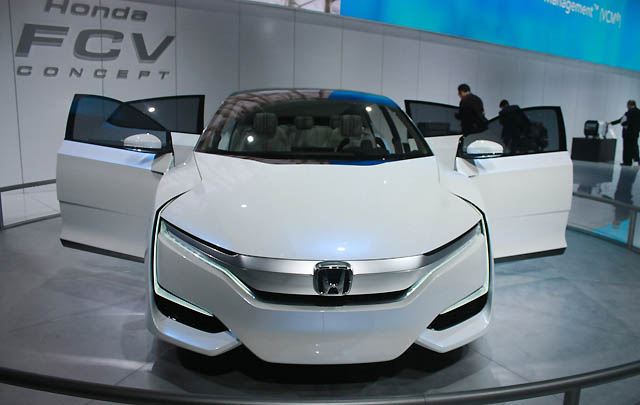 Honda FCV Concept Debut di Detroit Motor Show 2015  