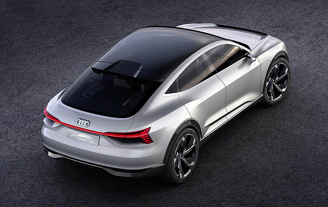 Awesome Audi E Tron Sportback Concept 4 Images
