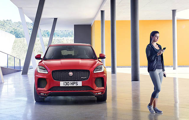 Jaguar E-Pace Resmi Diluncurkan  