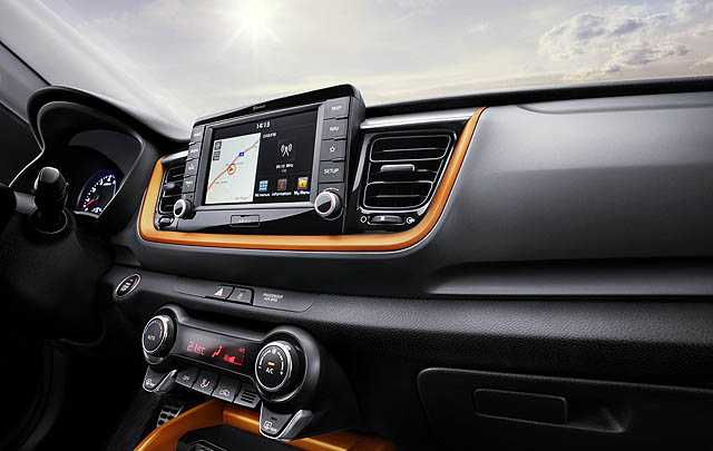 KIA Stonic Sub-Compact SUV Resmi Diluncurkan  