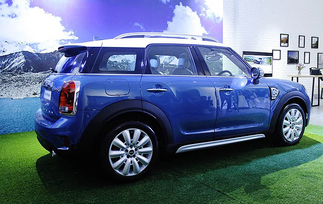 MINI Countryman Terbaru Resmi Mengaspal di Tanah Air
