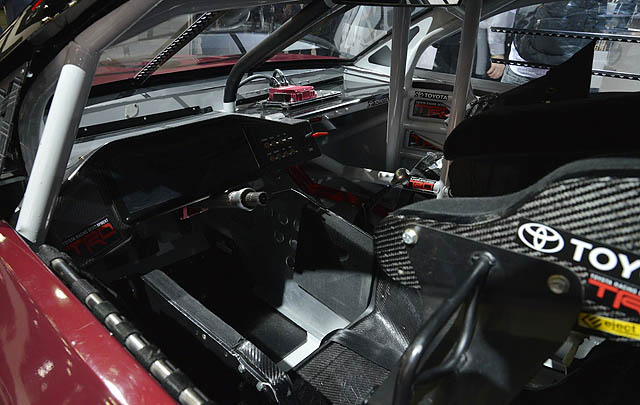 Toyota Hadirkan Camry Spesifikasi NASCAR di Detroit 2017  