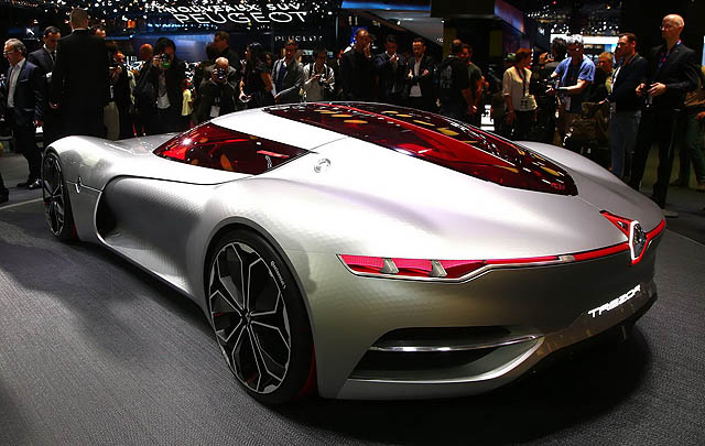 Renault Trezor Concept Raih Gelar 'Most Beautiful Concept Car of the Year'  