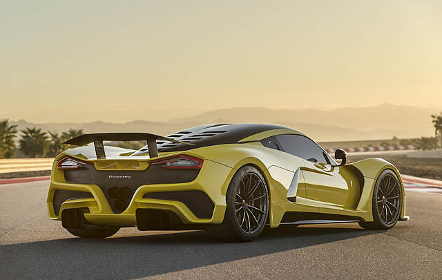 Henessey Venom F5, Siap Jadi Mobil Tercepat di Jalan Raya!