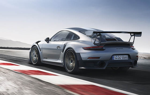 Porsche 911 GT2 RS Akhirnya Resmi Diluncurkan  