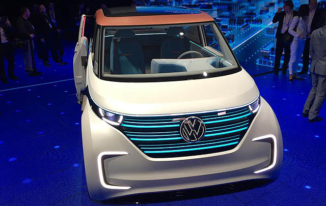 Volkswagen Budd-e Concept Debut di CES 2016  