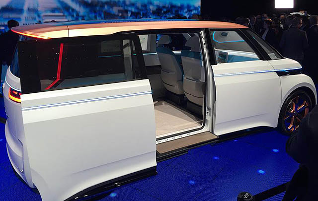 Volkswagen Budd-e Concept Debut di CES 2016  