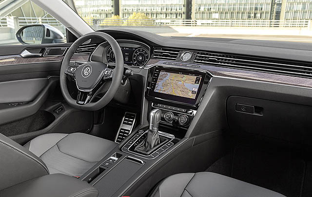 VW Arteon Terbaru Siap Debut di Chicago Motor Show  