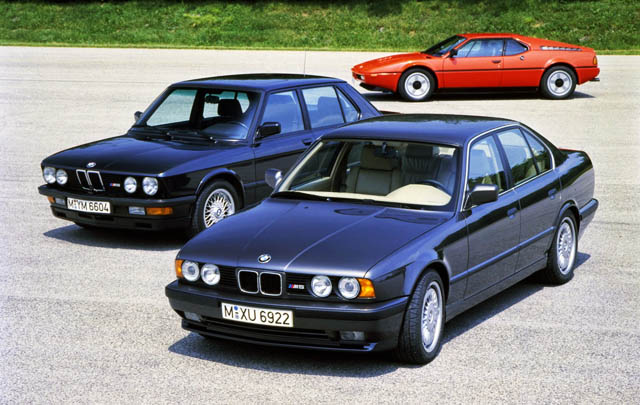 BMW M5, Rayakan 30 Tahun di Retro Classic 2015  