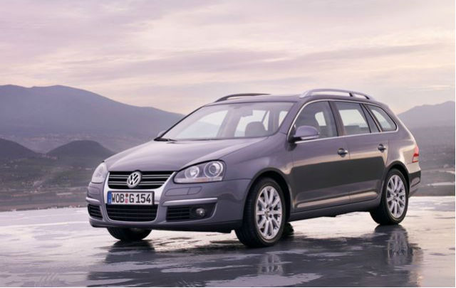 VW Golf: 40 Tahun Menjadi “Ikon Hatchback”  