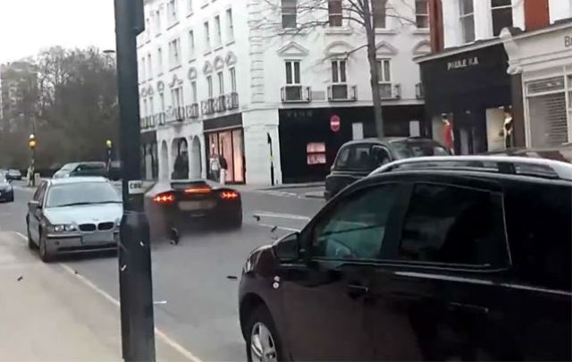 Insiden Aventador di Jalanan Sepi di London – dalam Video  