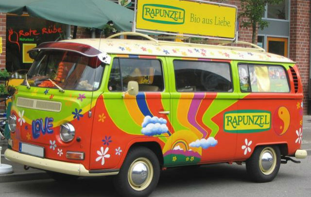 Salam Perpisahan dari “The Hippie Van"  