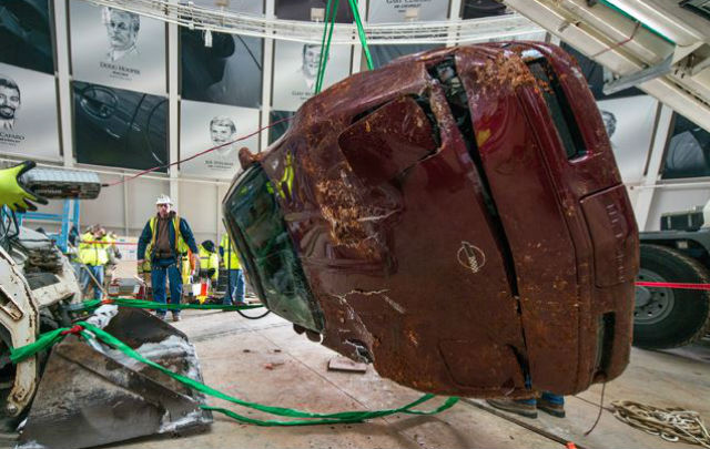 Akhir dari Kisah Lubang Raksasa di National Corvette Museum  