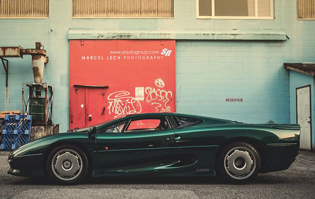 Jaguar XJ220: “Supercar” Legenda dari Tahun 1990-an  