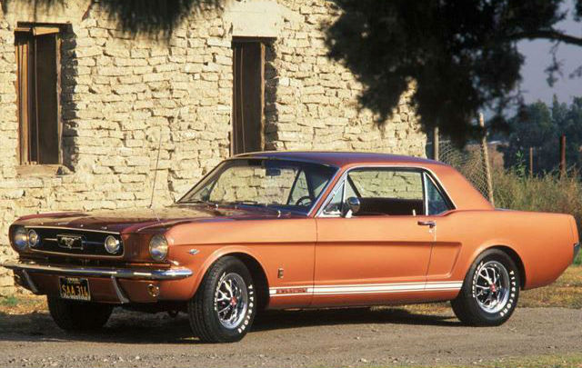 Saatnya Melihat Kembali 50 Tahun Perjalanan Mustang  