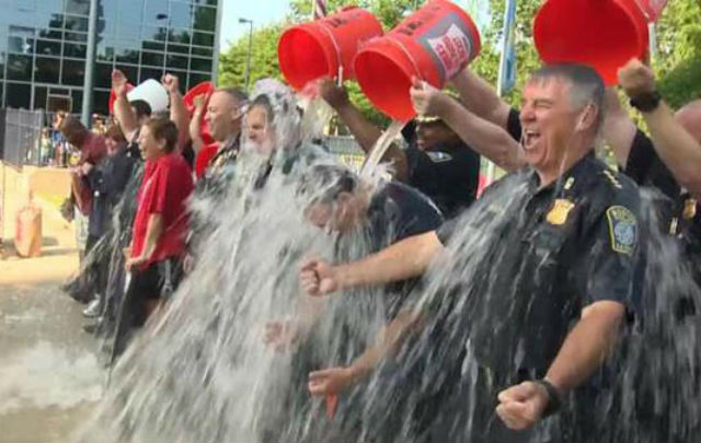 “Ice Bucket Challenge” Juga Jangkiti Selebritis Otomotif  