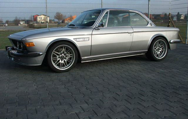 BMW Resto-Mod Paling Sempurna  