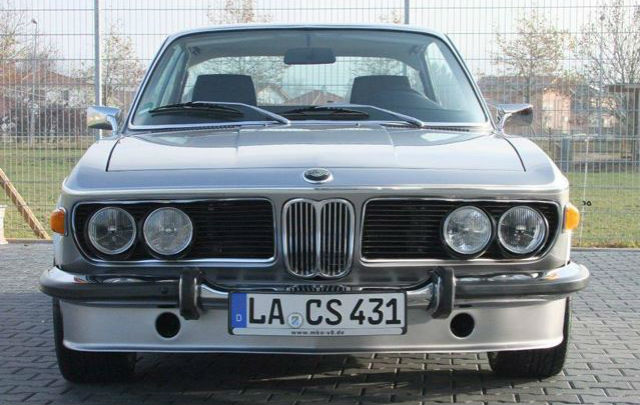 BMW Resto-Mod Paling Sempurna  