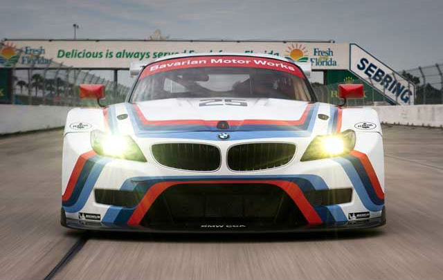 BMW Retro Livery: 3.0 CSL IMSA Versus Z4 GTLM  