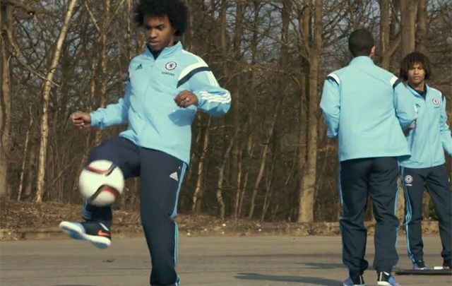 Cara Superstar Chelsea dan Audi Supercar Bersenang-senang  