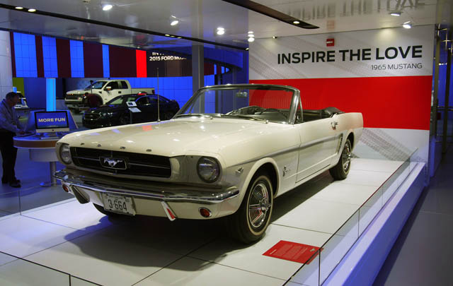 '50 Tahun Ford Mustang' di Detroit Auto Show 2014 
