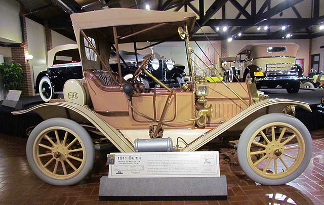 Gilmore Car Museum Rayakan 50 Tahun Berdirinya  