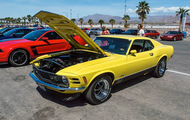 Highlights 50 Tahun Ford Mustang: Las Vegas Motor Speedway  