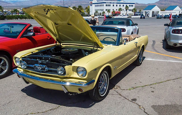 Highlights 50 Tahun Ford Mustang: Las Vegas Motor Speedway  