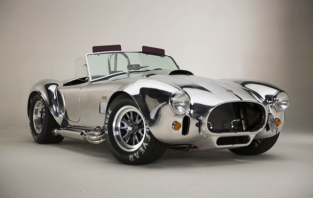 Edisi 50 Tahun Shelby Cobra 427 Diluncurkan  