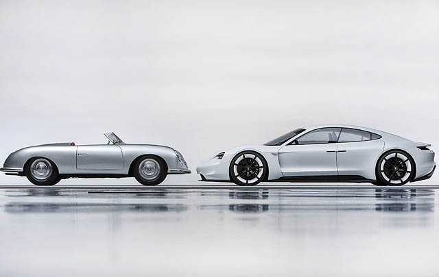 Mobil Sport Porsche Masuki Usia 70 Tahun  
