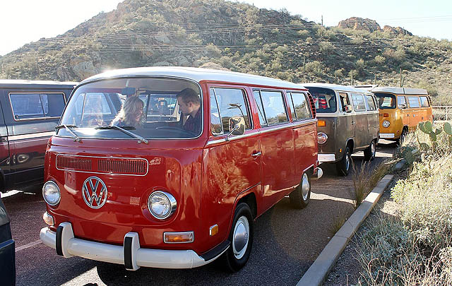 Turing Jarak Jauh, 78 Volkswagen Klasik Padati Tortilla Flats  