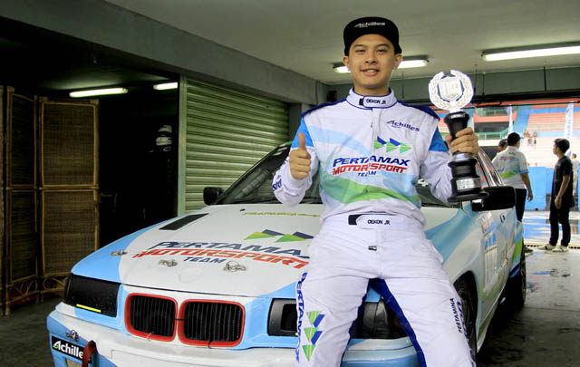 Tampil Konsisten,  Aldio Oekon Raih Podium Pertama ETCC 2000 Master  