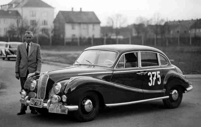 Bar Berjalan di BMW 502