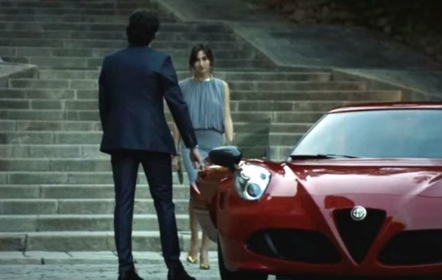 Seks, Iklan, & New Alfa Romeo 4C  