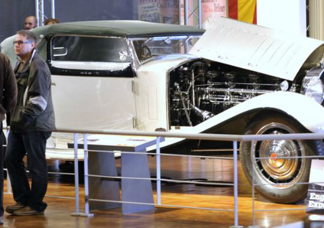 Henry Ford Museum Gelar Pameran Mesin Mobil Klasik  