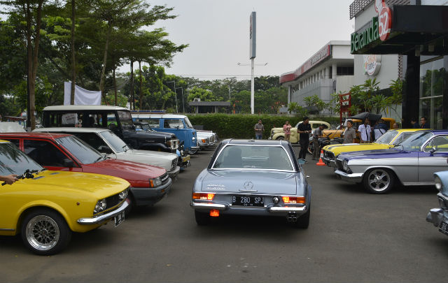 Parade “Road to OICCS - IIMS 2015”  