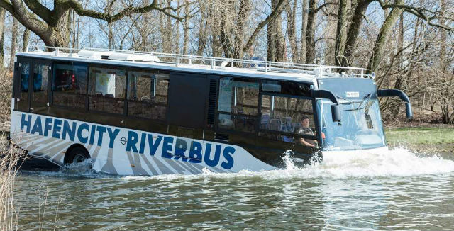 Hafencity Riverbus: Bus Amfibi Pertama di Jerman 