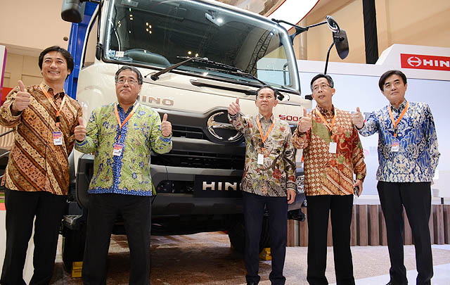 Hino Bukukan Penjualan 23.777 Unit Truk dari Januari-Oktober 2017