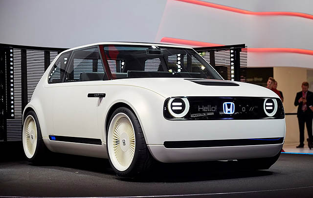 Honda Urban EV Concept, 'City Car' Masa Depan Bergaya Retro  