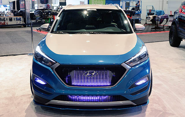 Hyundai Vaccar Tucson Sport Concept Debut di SEMA Show 2017  