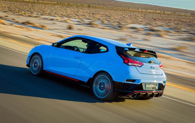 Hyundai Veloster N Mulai Tebar Pesona