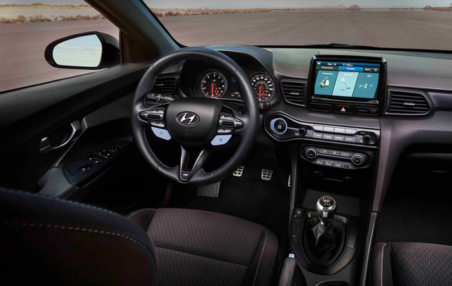 Hyundai Veloster N Mulai Tebar Pesona