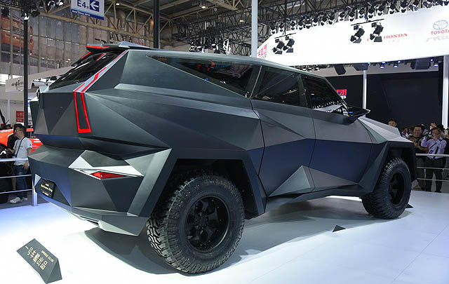 IAT Karlmann, Calon Pesaing Humvee Debut di Beijing Auto Show 2016  