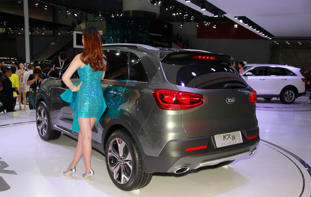 Kia KX3 Concept Debut di Guangzhou Motor Show 2014  