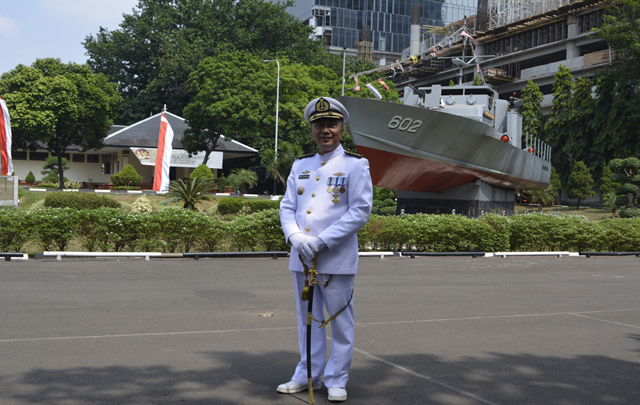 HUT RI ke-70, MB Club INA Gelar Upacara Bendera